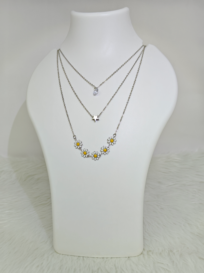 Trinity Star & Daisy Necklace